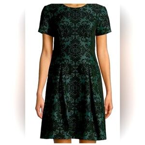 Vince Camuto Elegant Short-Sleeved Teal & Black Flocked Patterned Dress. Sz 8.